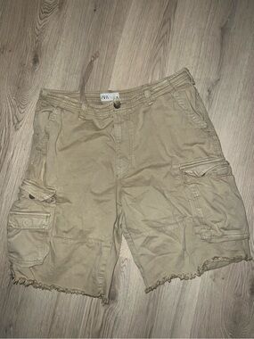 ZARA Tan Cargo Shorts Size 14 | 100% Cotton | Frayed Hem
